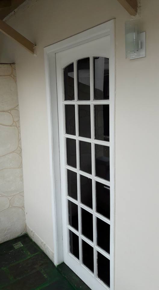 Porta da varanda apartir da varanda.